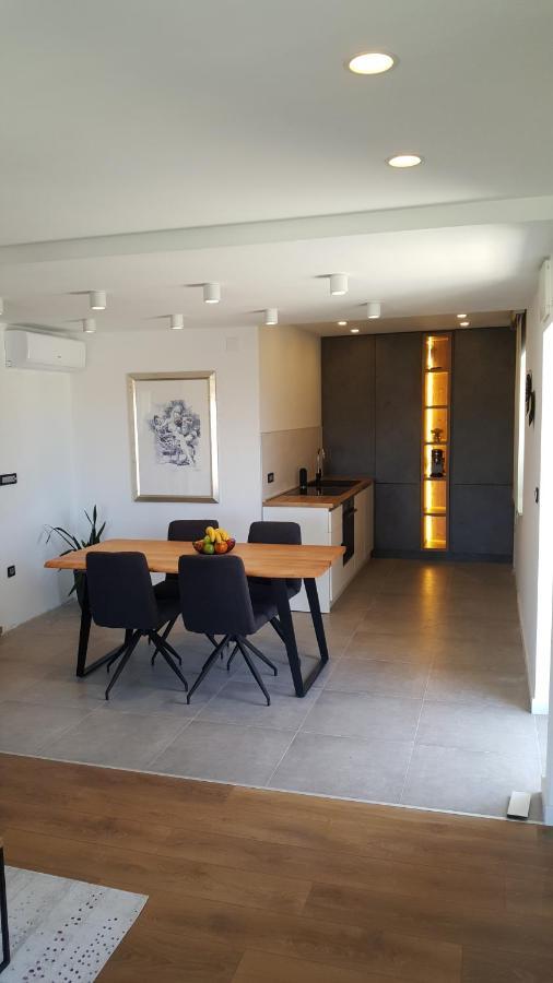 Sunce Apartment Primosten Exterior photo